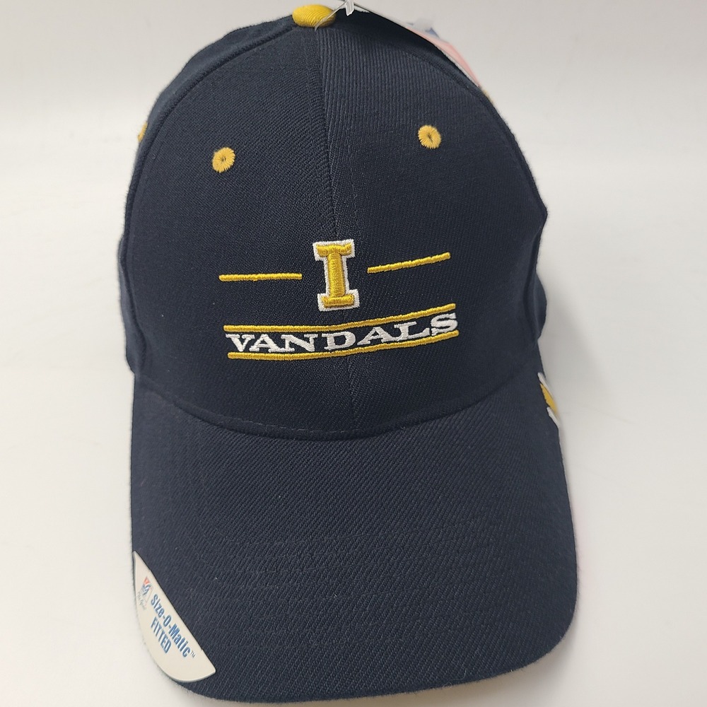 Idaho Vandals Hat Fitted (Seems M-L) The Game Split Bar Black Gold NCAA Logo Men